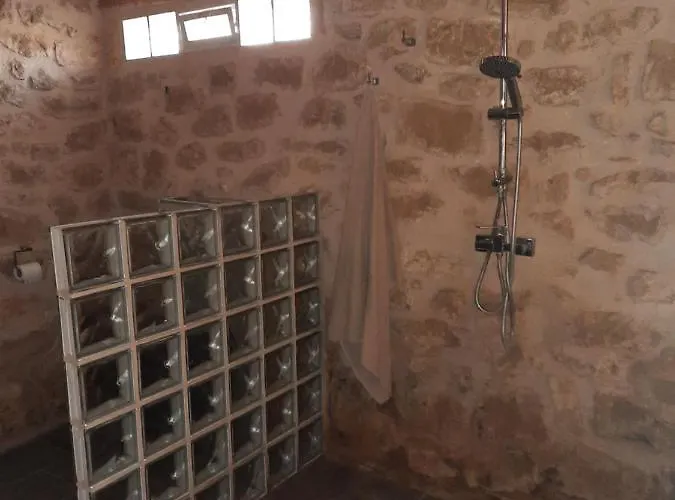 Campo Golden Heritage Off Grid Lodge *